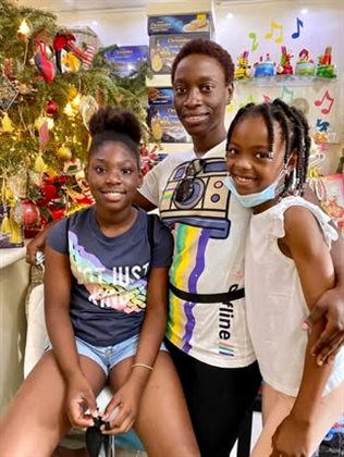 Art + Design SXM Christmas memory